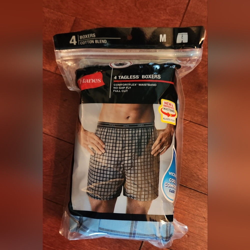 Mens size medium boxers brand new in package